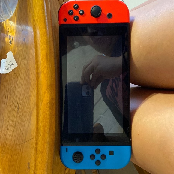 Nintendo Switch w/ 3 games Pokémon tournament Mario Party Mario Bros